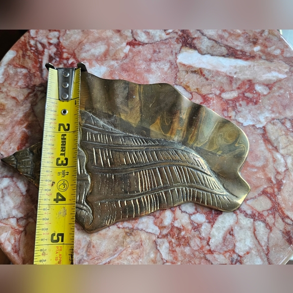 Vintage Brass SeaShell Wall Decor Set of 5 - Picture 4 of 5